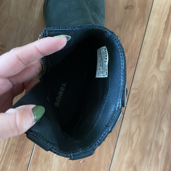 Sorel Lolla booties - Picture 6 of 9